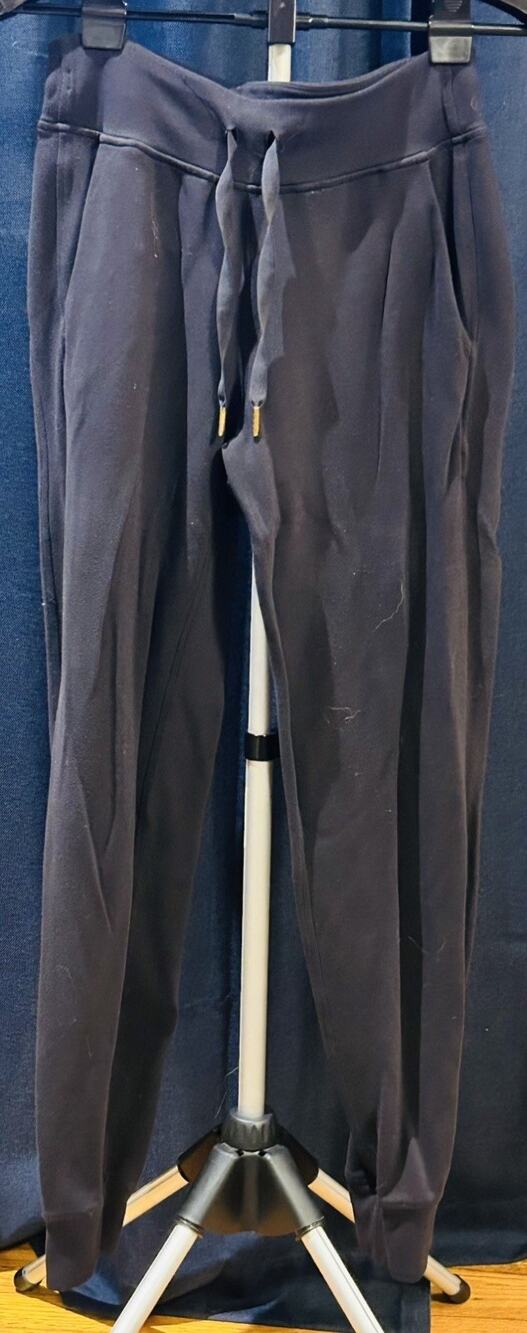 Lululemon Black Joggers Women's size 4